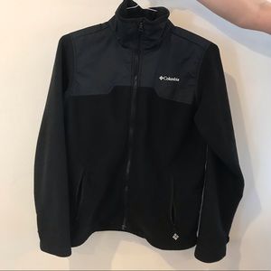 Mens/Boys size 18/20 Columbia Bugaboo fleece jacket with zipper pockets